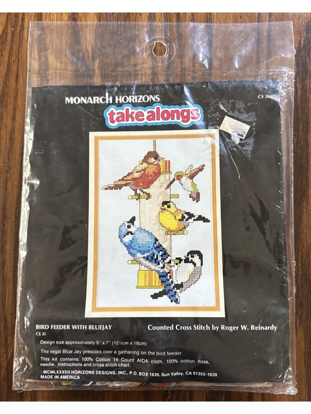 VINTAGE MONARCH HORIZONS #CS35 BIRD FEEDER W/BLUEJAY COUNTED CROSS STITCH